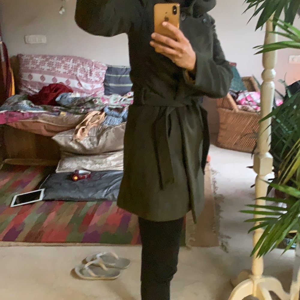 OLIVE GREEN WINTER COAT: Double breast, knee length. Unique collar-hood - Picture 16 of 16